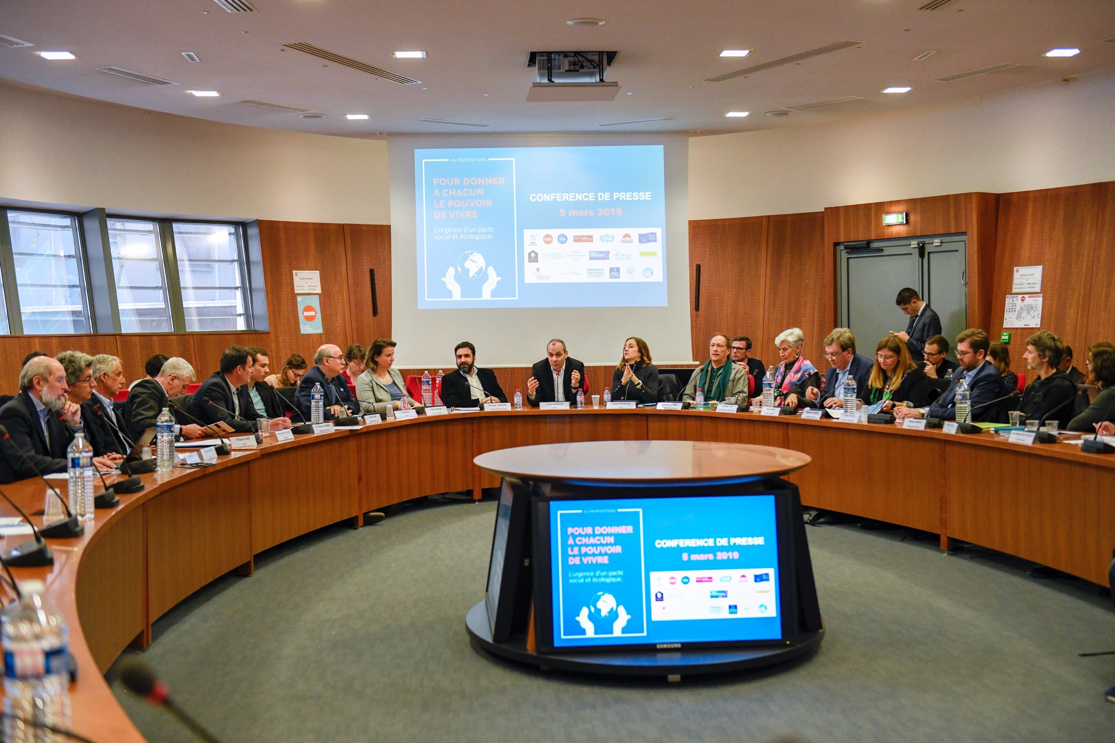 Conférence de presse de lancement du Pacte du pouvoir de vivre à Paris le 5 mars 2019 (Photo : Anne Bruel)